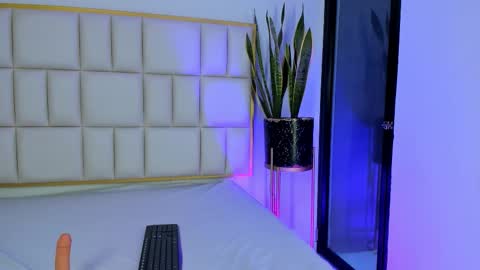 Snapshot of liorah_wolf chatting on January 31, 9:02 pm Liorah wolf online show from January 31, 9:02 pm