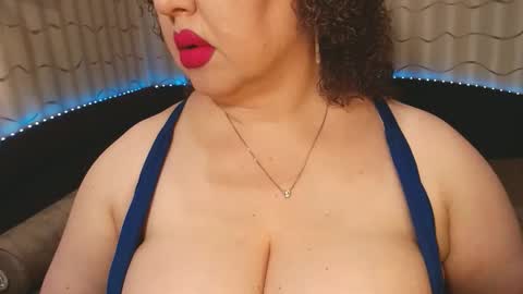 LIpsAddiction online show from September 13, 1:00 pm