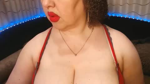 Snapshot of lipsaddiction chatting on May 22, 12:22 pm LIpsAddiction online show from May 22, 12:22 pm