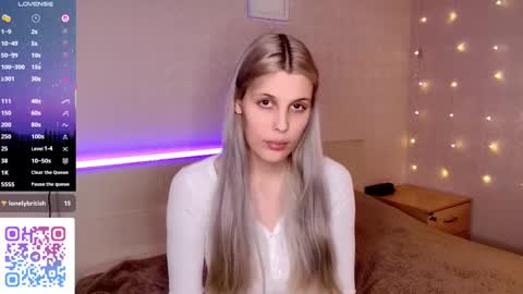 Snapshot of lirelith chatting on October 29, 5:25 pm Lilith online show from October 29, 5:25 pm