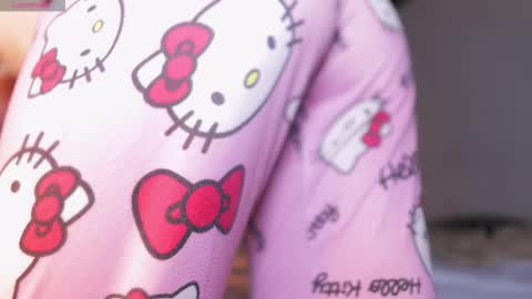 Snapshot of liria_velvet chatting on October 31, 7:37 pm Liria OF  online show from October 31, 7:37 pm