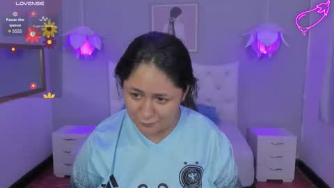 Lisa online show from November 10, 6:07 pm