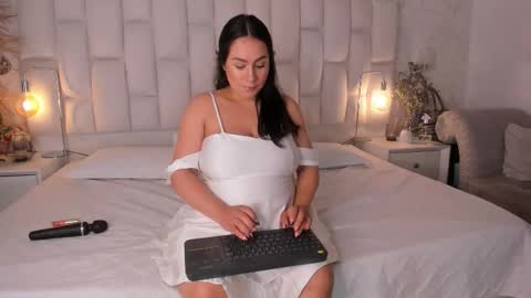 Snapshot of lisa_baker1 chatting on January 9, 12:13 am Lisa Baker online show from January 9, 12:13 am