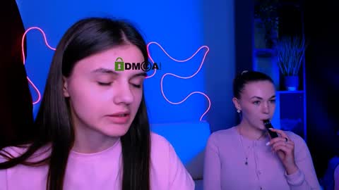 Lisa online show from April 21, 9:26 am