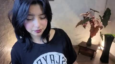 Snapshot of lisa_dolly_nyx chatting on May 1, 7:18 pm lisa dolly nyx online show from May 1, 7:18 pm