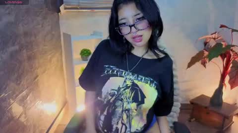 Snapshot of lisa_dolly_nyx chatting on May 4, 10:39 pm lisa dolly nyx online show from May 4, 10:39 pm