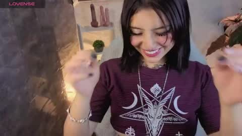 Snapshot of lisa_dolly_nyx chatting on May 20, 4:57 pm lisa dolly nyx online show from May 20, 4:57 pm