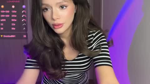 lisa_graham online show from April 3, 3:59 am