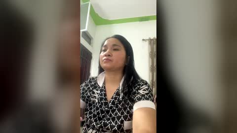 Snapshot of lisa_hanw chatting on April 20, 3:37 pm lisa_hanw online show from April 20, 3:37 pm