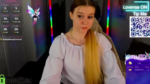 Snapshot of lisa_rabbit chatting on June 8, 12:03 am lisa_rabbit online show from June 8, 12:03 am