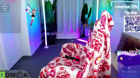 Snapshot of lisa_rabbit chatting on June 12, 12:53 am lisa_rabbit online show from June 12, 12:53 am