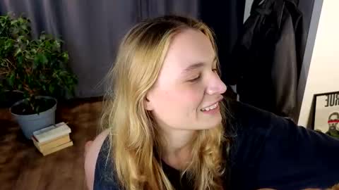 Elisabeth or Lisa online show from November 10, 7:57 pm