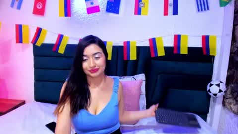 Snapshot of lisa_white_ chatting on June 30, 8:21 pm lisa white online show from June 30, 8:21 pm