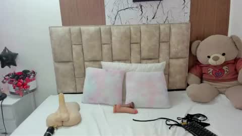 Snapshot of lisa_will chatting on July 7, 3:05 pm lisa will online show from July 7, 3:05 pm