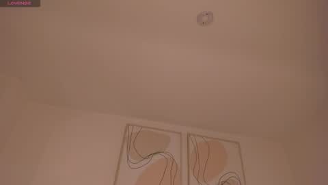 Snapshot of lisaflowersx chatting on February 8, 11:02 am Lisa Flowers online show from February 8, 11:02 am