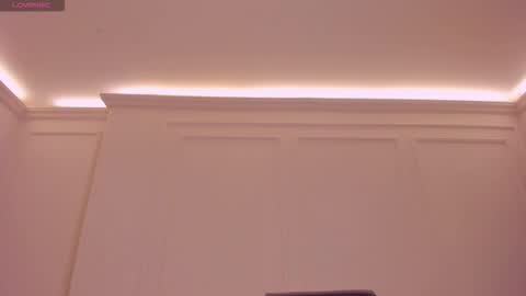 Snapshot of lisaflowersx chatting on March 4, 11:05 am Lisa Flowers online show from March 4, 11:05 am