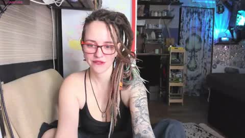 Snapshot of lisafoxy_y chatting on May 3, 7:58 am Lisa online show from May 3, 7:58 am