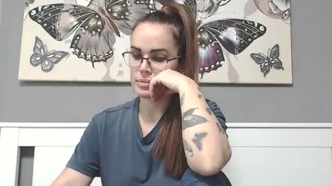 Snapshot of lisagrand chatting on January 4, 9:31 pm Lisa Grand online show from January 4, 9:31 pm