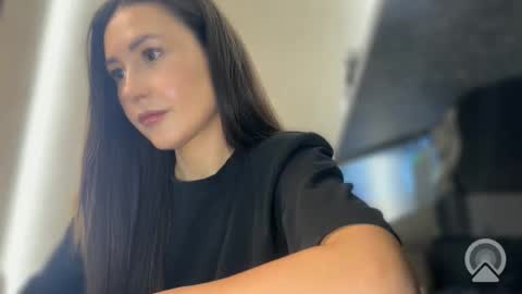Snapshot of lisandriaaa chatting on May 7, 10:53 am lisandriaaa online show from May 7, 10:53 am