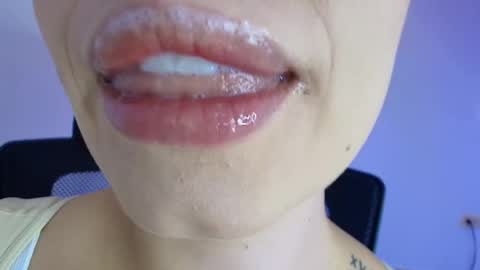 Lisbet online show from February 28, 1:56 pm