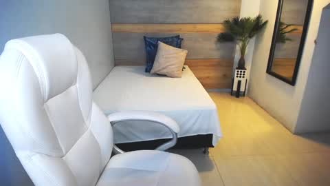 Liseth Fox online show from December 21, 3:31 pm