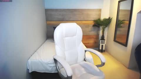 Liseth Fox online show from February 19, 1:40 am