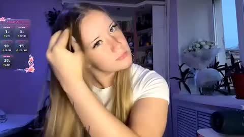 Snapshot of lisi_kiss_ chatting on June 28, 6:03 pm Aurora online show from June 28, 6:03 pm