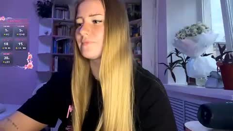 Snapshot of lisi_kiss_ chatting on July 3, 5:19 pm Aurora online show from July 3, 5:19 pm