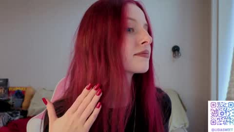 Snapshot of lisiasweet chatting on June 8, 1:22 pm Lika online show from June 8, 1:22 pm