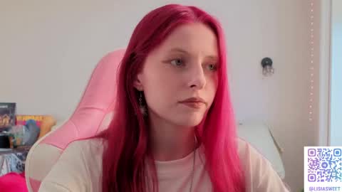Snapshot of lisiasweet chatting on June 9, 12:39 pm Lika online show from June 9, 12:39 pm