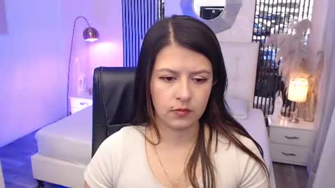 Snapshot of liss_black chatting on July 3, 11:22 pm Andrea online show from July 3, 11:22 pm