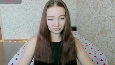 Snapshot of lissa_cristal_ chatting on May 8, 9:14 am lissa_cristal_ online show from May 8, 9:14 am