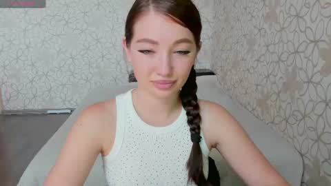 Snapshot of lissa_cristal_ chatting on July 19, 7:34 am lissa_cristal_ online show from July 19, 7:34 am
