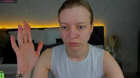 Lissa online show from February 2, 9:19 am