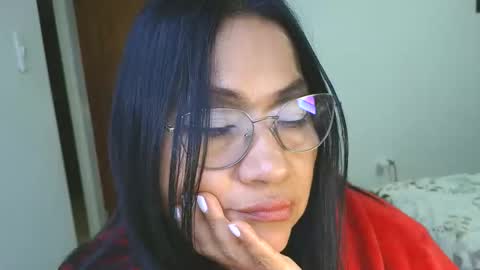 Snapshot of lissafeethot chatting on May 3, 12:49 am Lissafeethot online show from May 3, 12:49 am