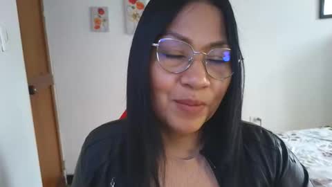 Snapshot of lissafeethot chatting on May 10, 4:56 pm Lissafeethot online show from May 10, 4:56 pm
