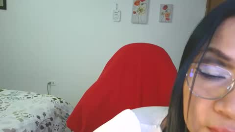 Snapshot of lissafeethot chatting on May 27, 11:24 pm Lissafeethot online show from May 27, 11:24 pm
