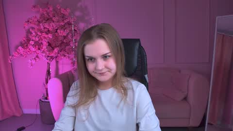 Snapshot of lissatelor chatting on June 16, 9:12 am Lissa Telor online show from June 16, 9:12 am