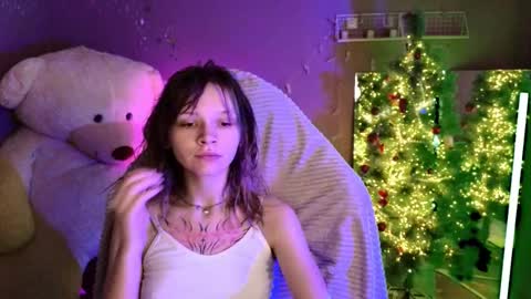 Lena online show from December 17, 8:53 am