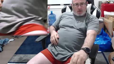 Snapshot of litemike7 chatting on October 1, 1:55 am litemike7 online show from October 1, 1:55 am