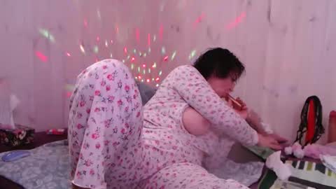 litisialove455 online show from February 6, 8:07 am