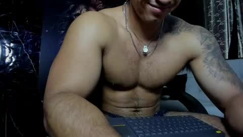 Snapshot of litoxxx_cass chatting on April 19, 1:54 pm litoxxx_cass online show from April 19, 1:54 pm