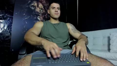 Snapshot of litoxxx_cass chatting on April 28, 11:32 pm litoxxx_cass online show from April 28, 11:32 pm