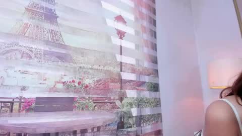 Snapshot of little__doll18 chatting on May 5, 9:01 pm little__doll18 online show from May 5, 9:01 pm