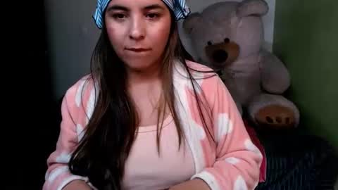 Snapshot of little__samantha_ chatting on July 23, 12:02 am Samantha. online show from July 23, 12:02 am