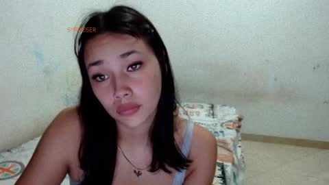 Snapshot of little__scarlet chatting on June 3, 12:24 am little__scarlet online show from June 3, 12:24 am
