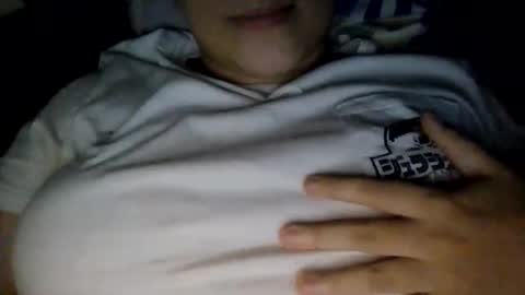 Snapshot of little_anef chatting on May 29, 8:34 am little_anef online show from May 29, 8:34 am