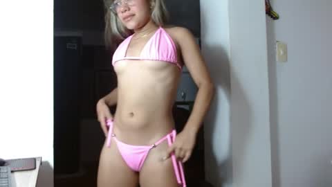 Snapshot of little_babyboo_ chatting on May 23, 10:30 am Catalina online show from May 23, 10:30 am