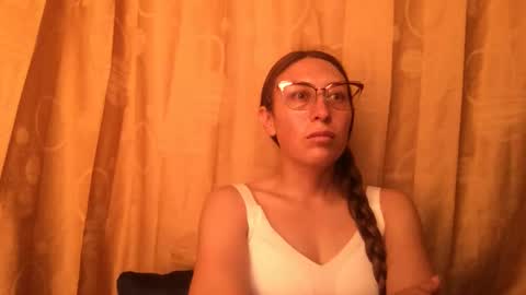 Snapshot of little_devil_diablita90 chatting on April 25, 5:54 pm Diablita online show from April 25, 5:54 pm