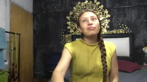 Snapshot of little_devil_diablita90 chatting on May 22, 2:19 am Diablita online show from May 22, 2:19 am